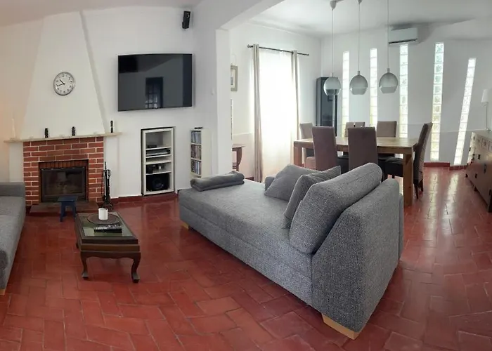 Casa Do Rei Aroeira 度假居 *